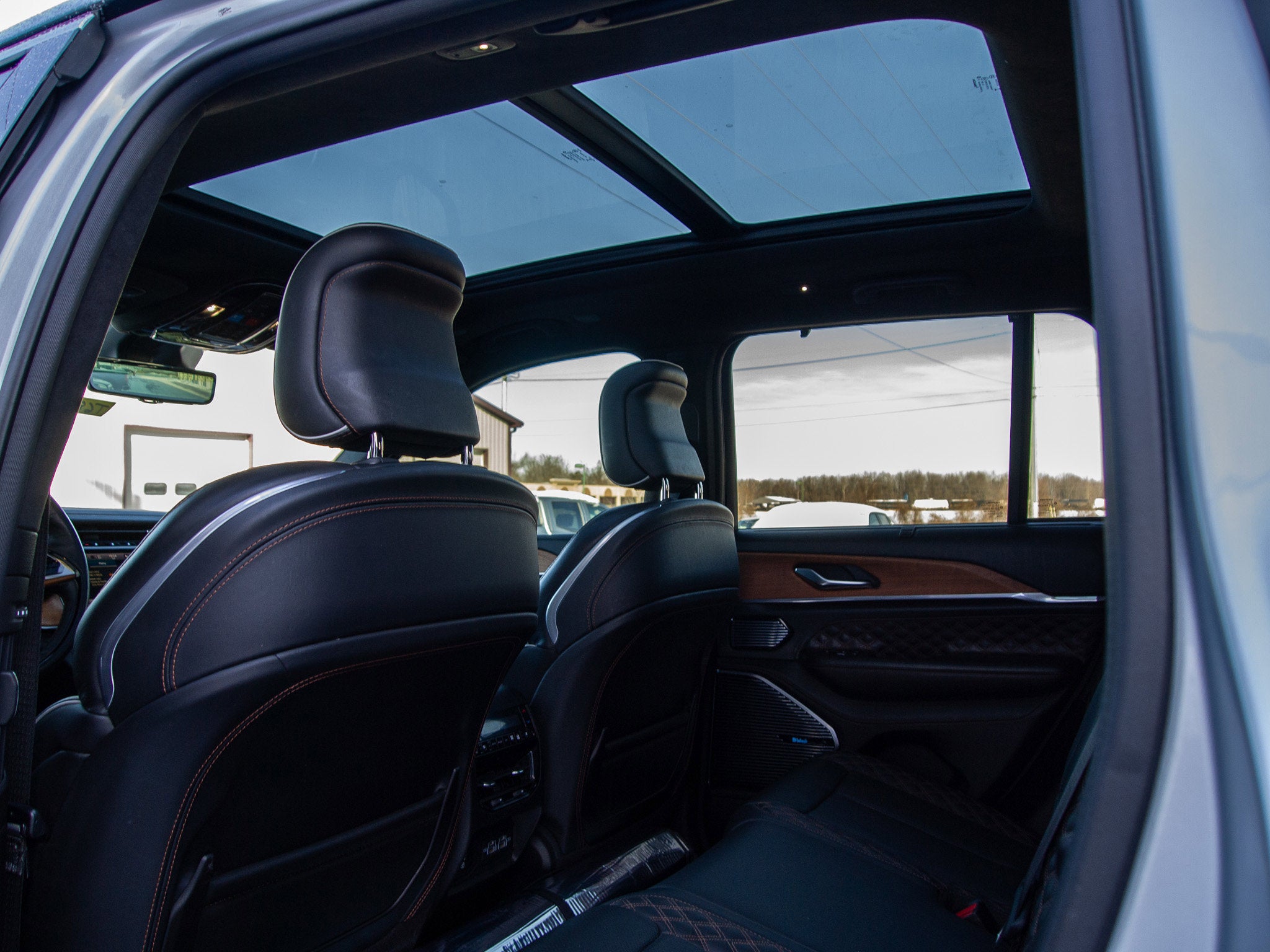 2022 Jeep Grand Cherokee Summit Reserve