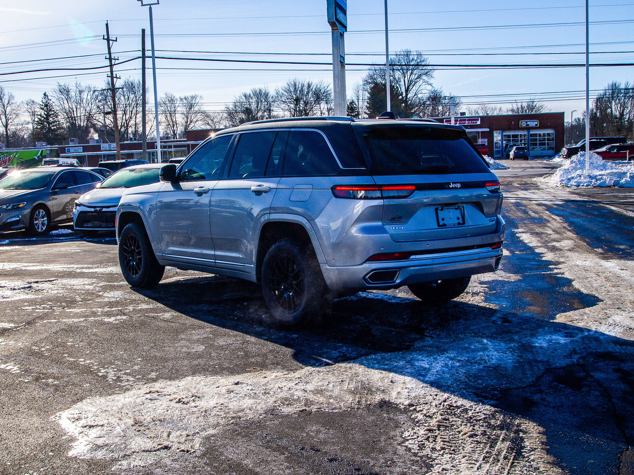 2022 Jeep Grand Cherokee Summit Reserve