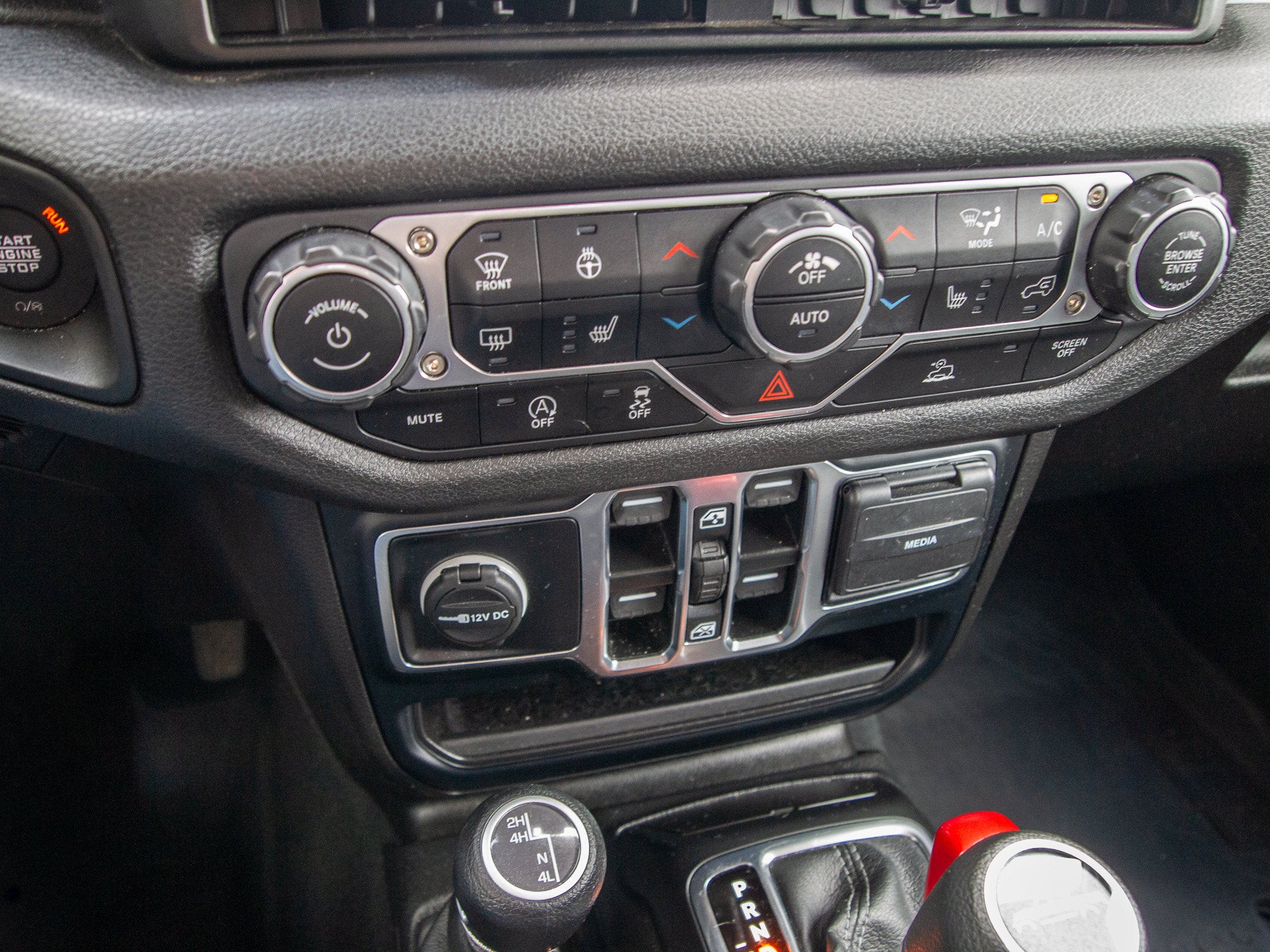 2024 Jeep Gladiator Sport S