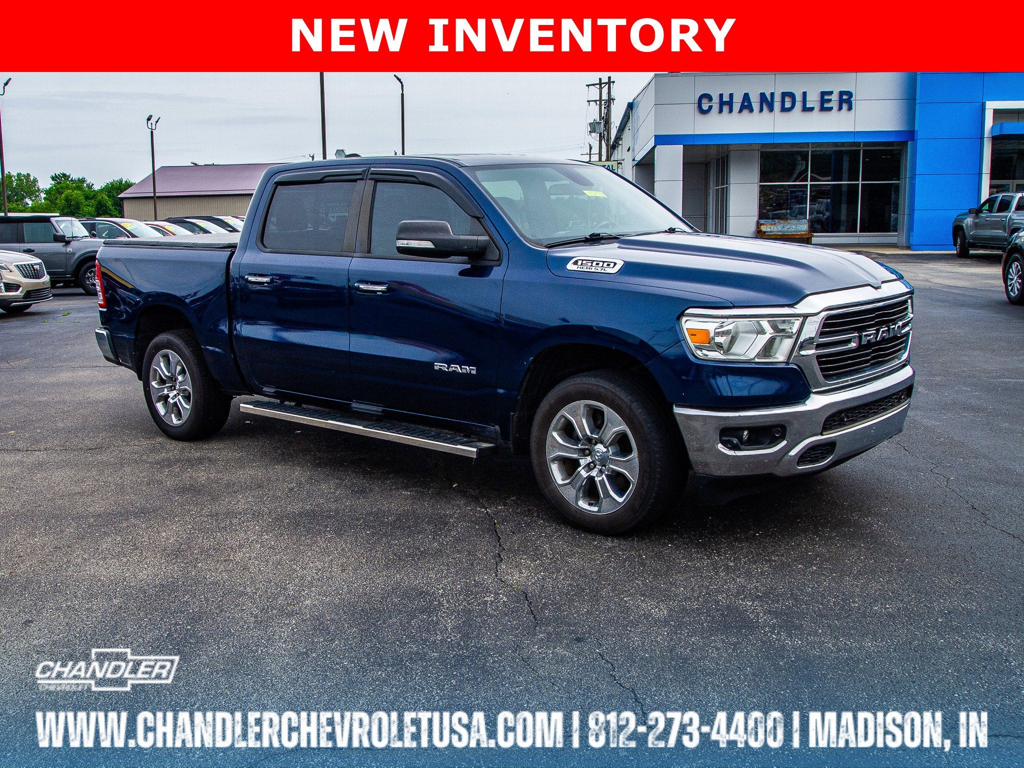 2020 RAM 1500 Big Horn/Lone Star 4x4 Crew Cab 5'7's photo