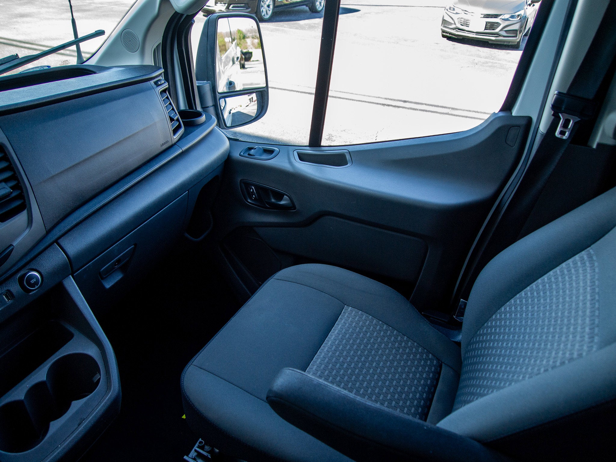 2022 Ford Transit Passenger Wagon XL