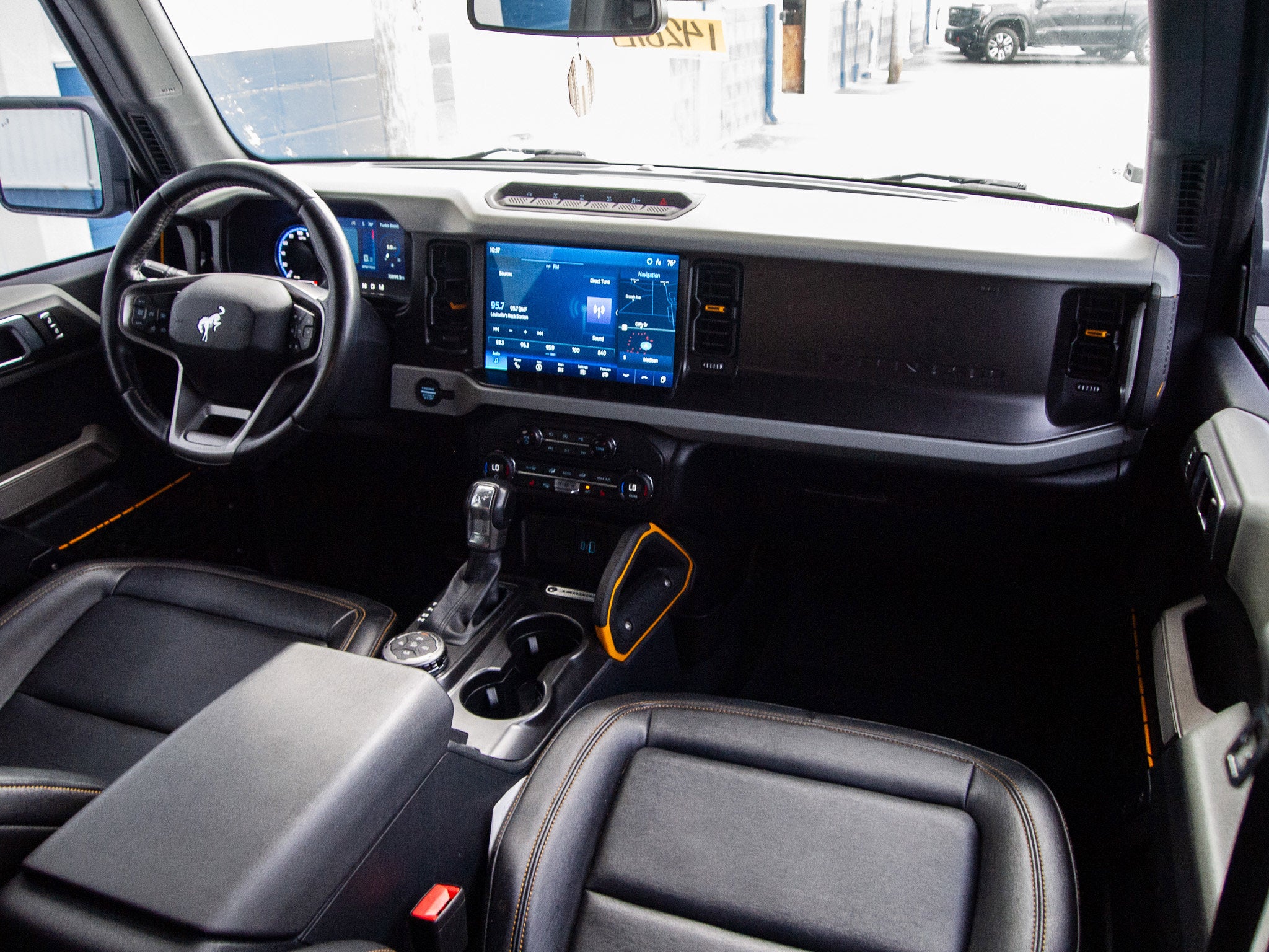 2021 Ford Bronco Base