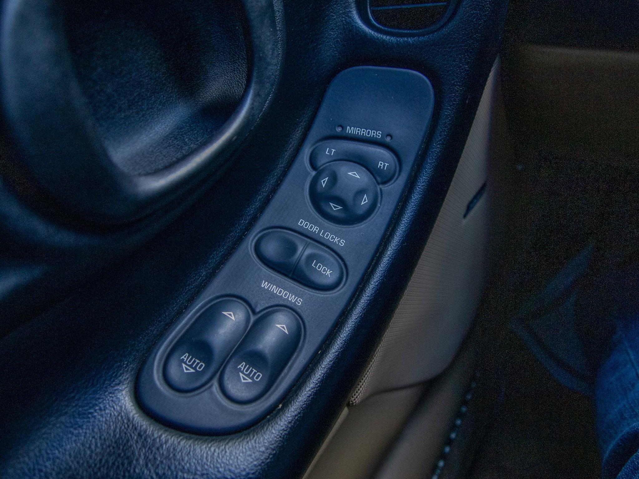 2000 Chevrolet Corvette Base