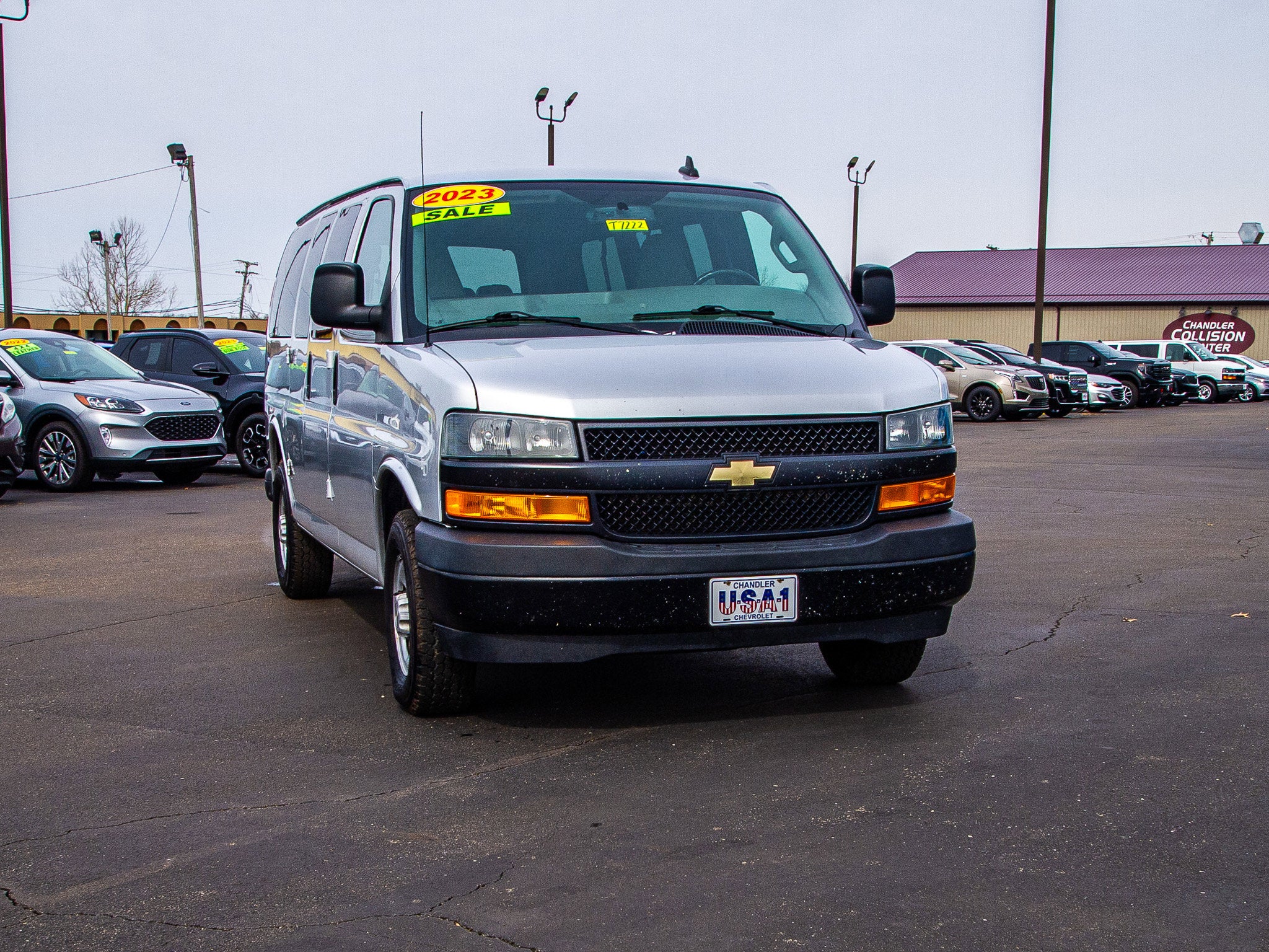 2023 Chevrolet Express Passenger 2500 1LS