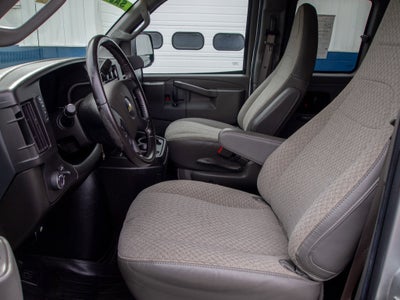 2023 Chevrolet Express Passenger 2500 1LS
