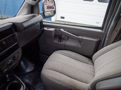 2023 Chevrolet Express Passenger 2500 1LS