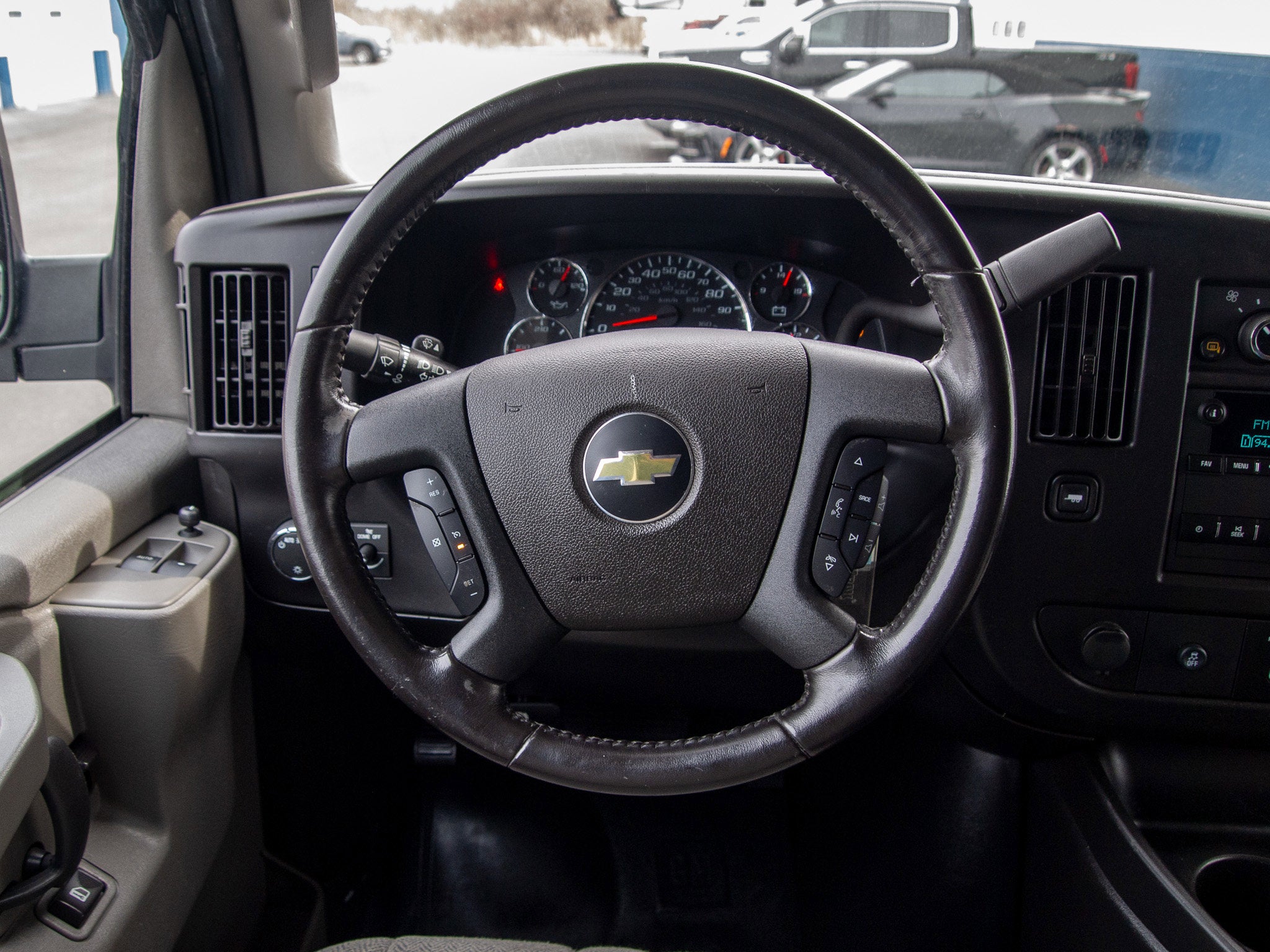 2023 Chevrolet Express Passenger 2500 1LS