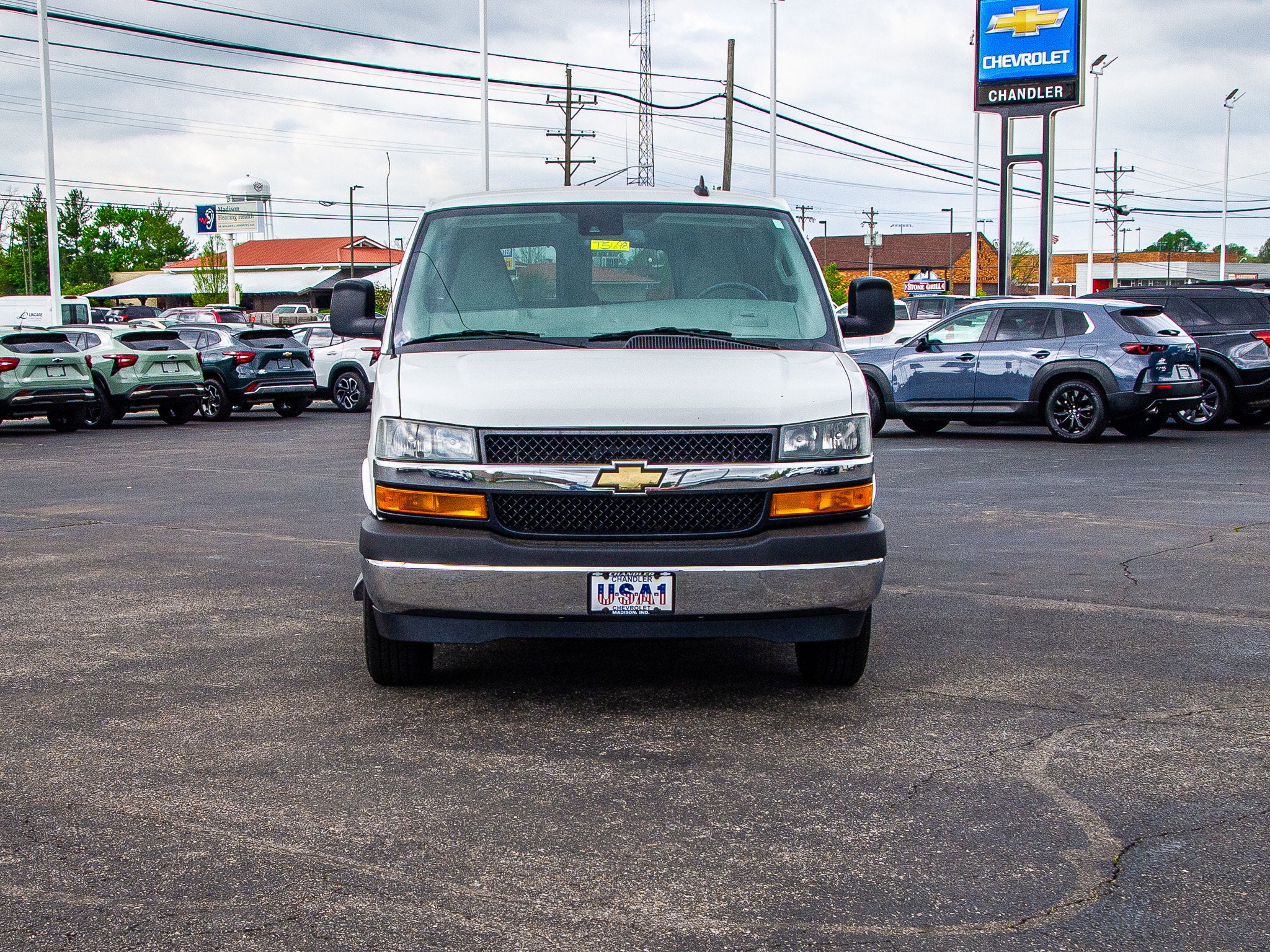 2020 Chevrolet Express Passenger 3500 1LT
