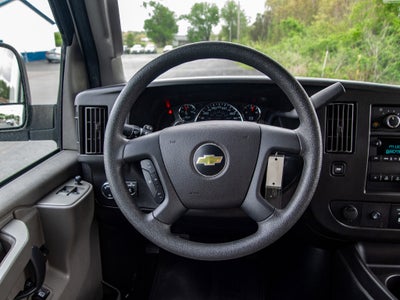2020 Chevrolet Express Passenger 3500 1LT