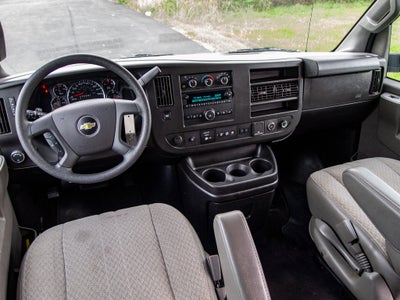 2020 Chevrolet Express Passenger 3500 1LT