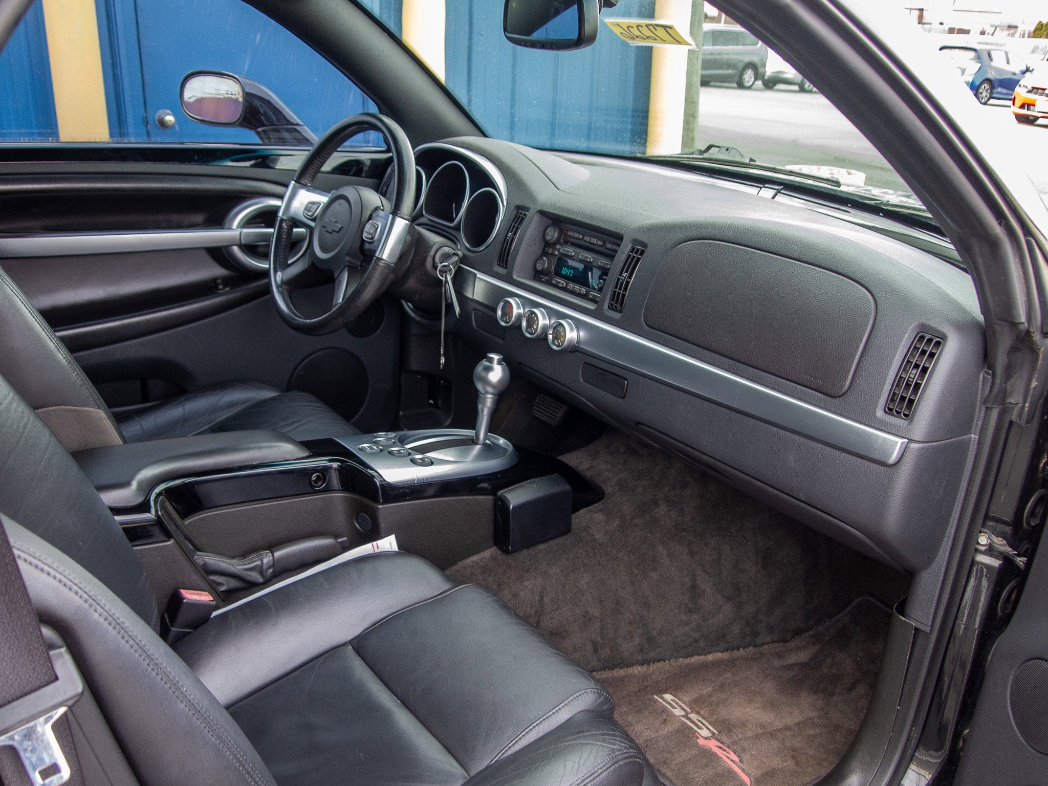 2004 Chevrolet SSR LS