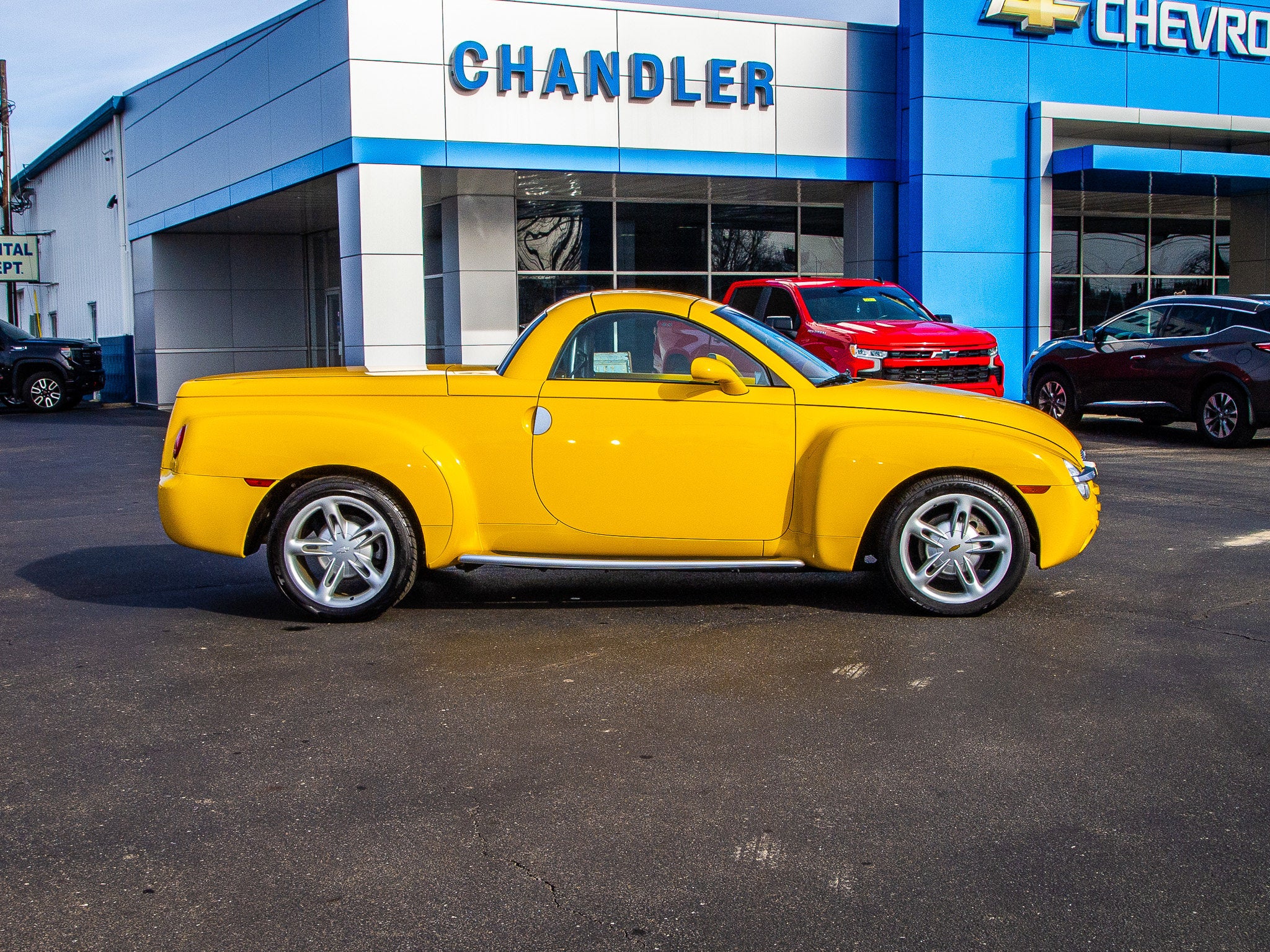 2004 Chevrolet SSR LS