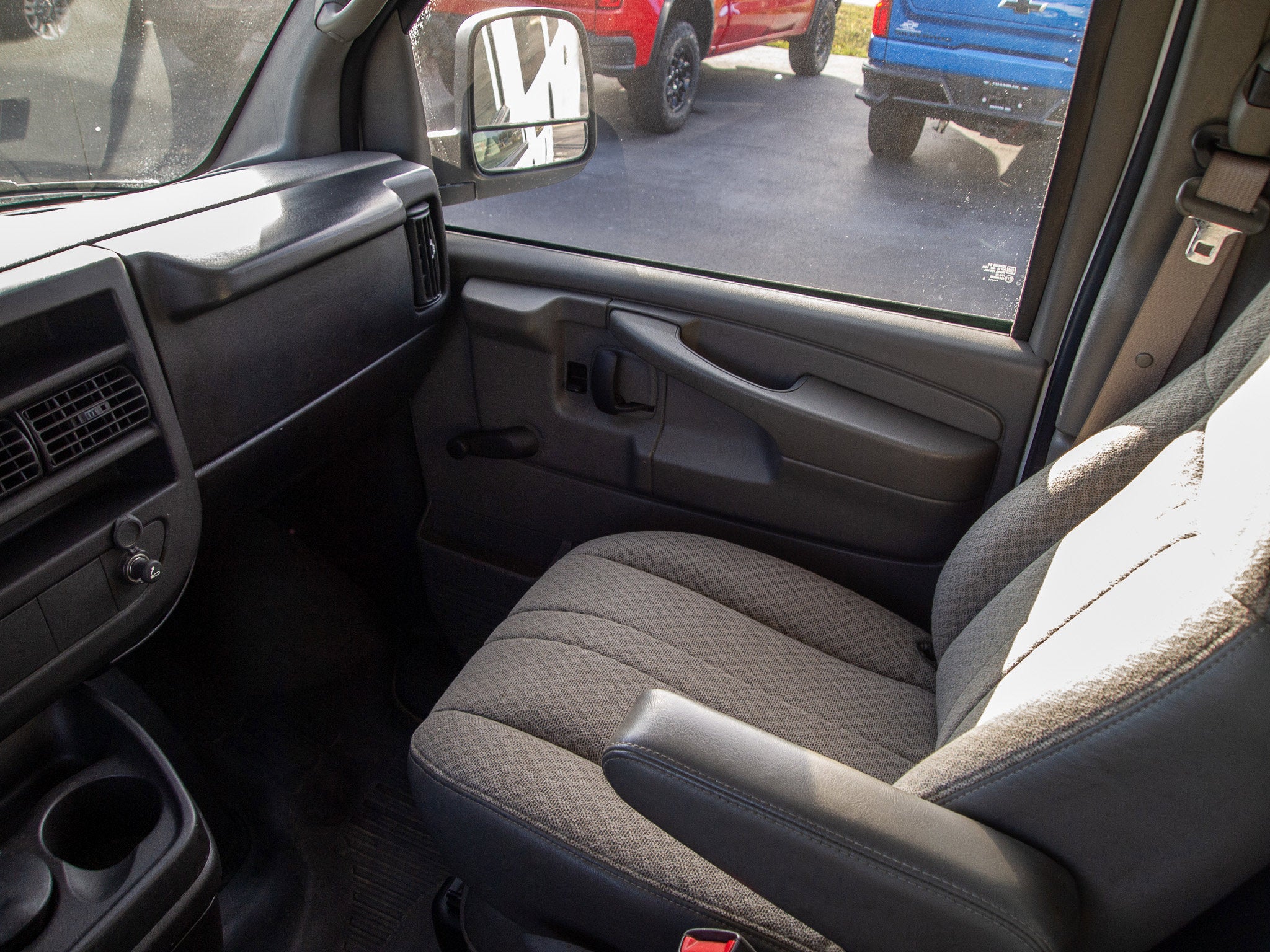 2009 Chevrolet Express Cargo 2500 Base