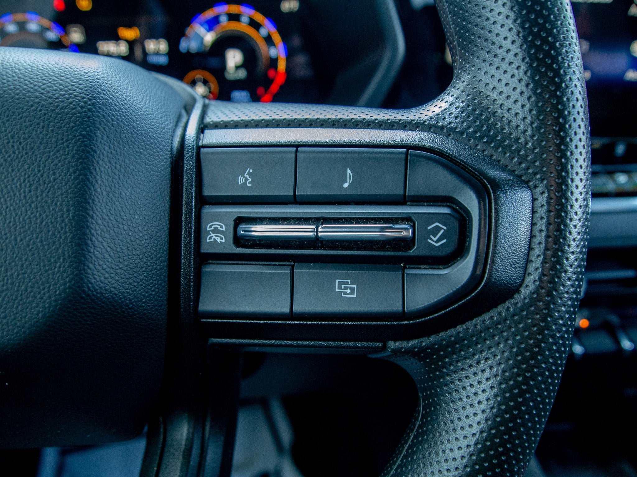 2024 Chevrolet Colorado WT