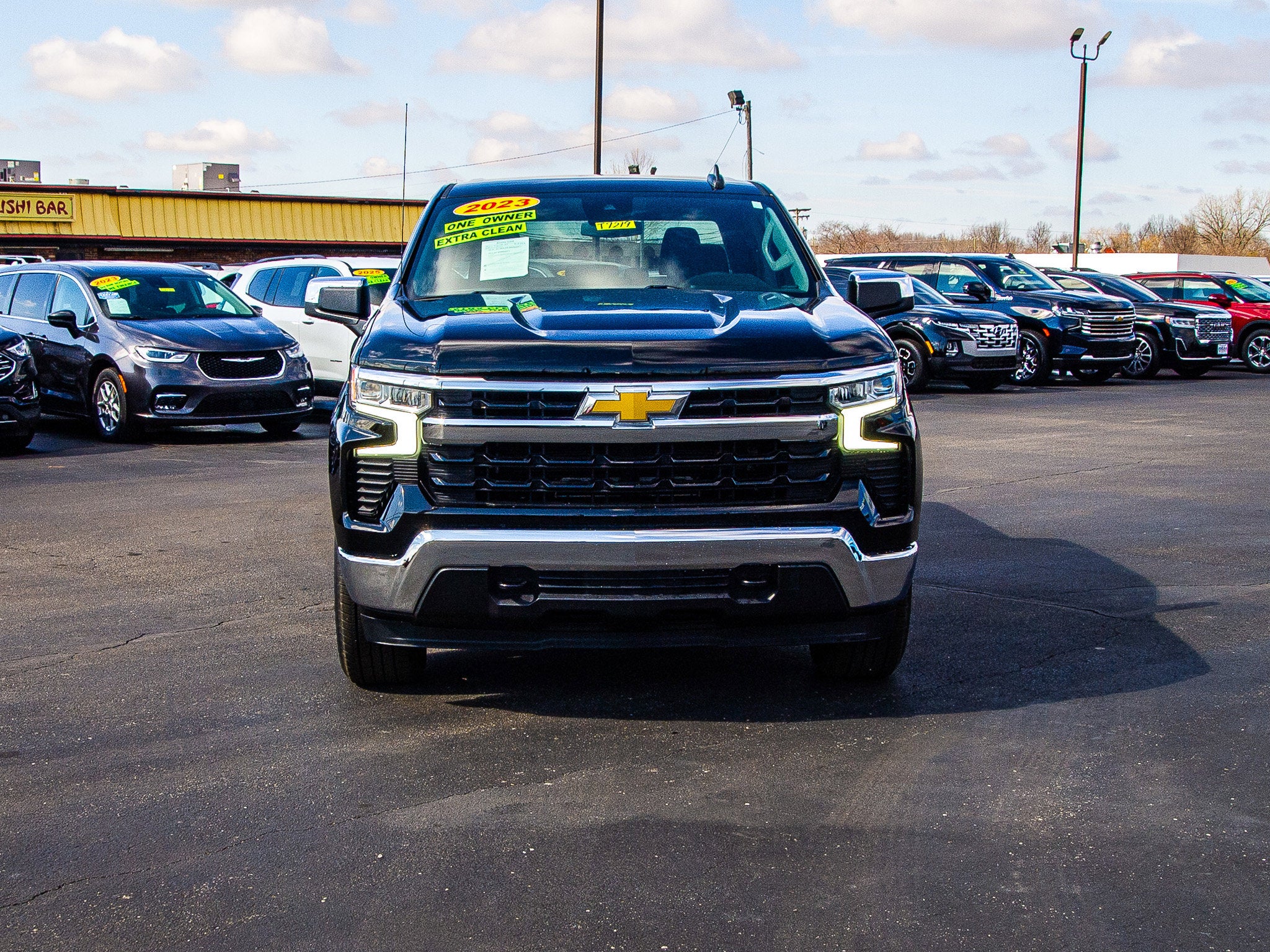2023 Chevrolet Silverado 1500 LT (2FL)
