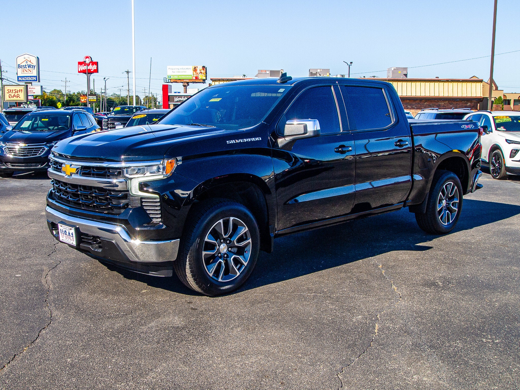2023 Chevrolet Silverado 1500 LT