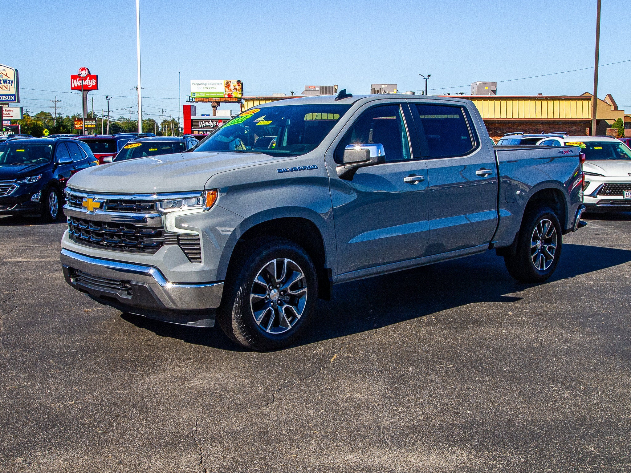 2024 Chevrolet Silverado 1500 LT (2FL)