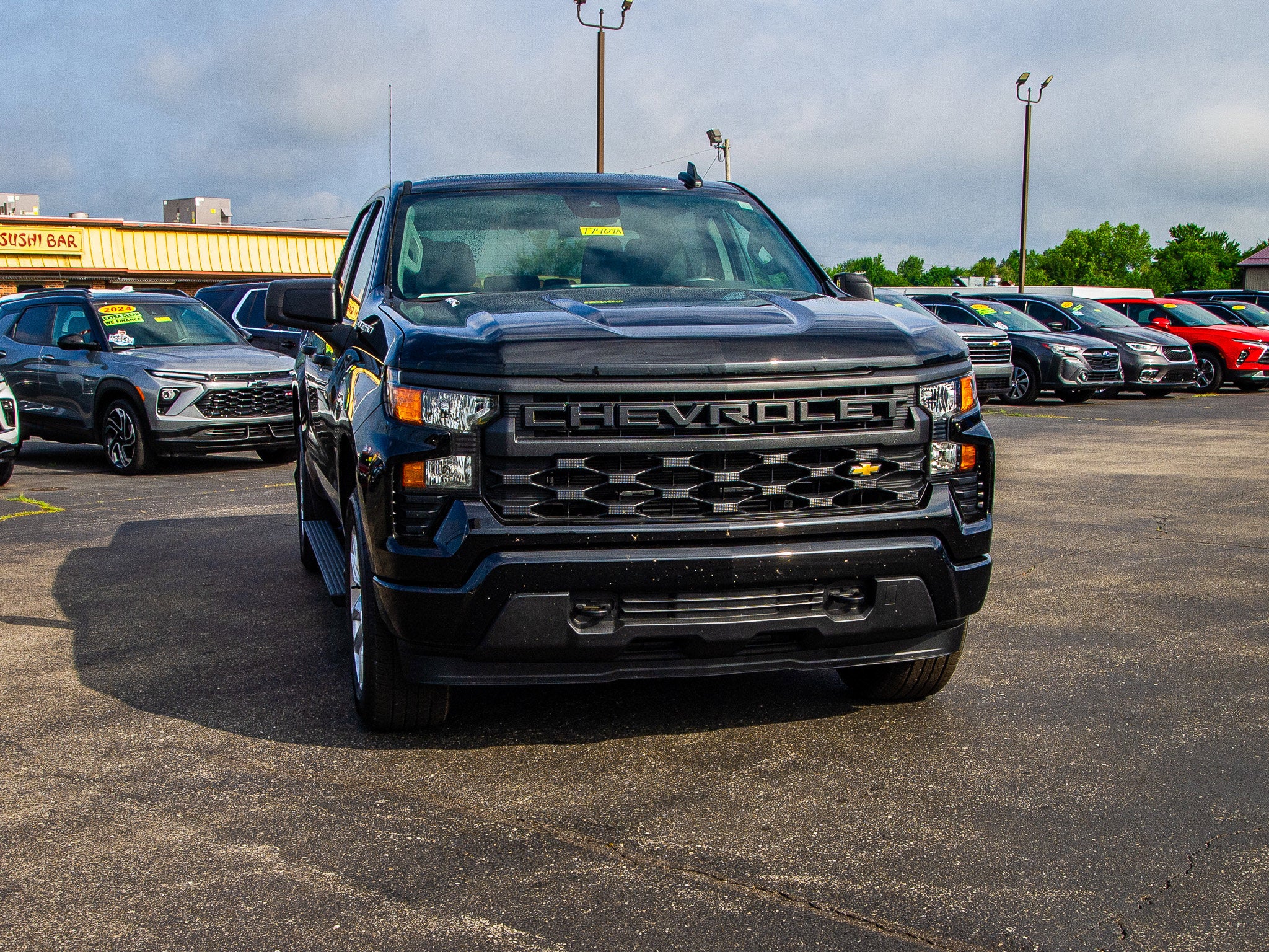 2025 Chevrolet Silverado 1500 Custom