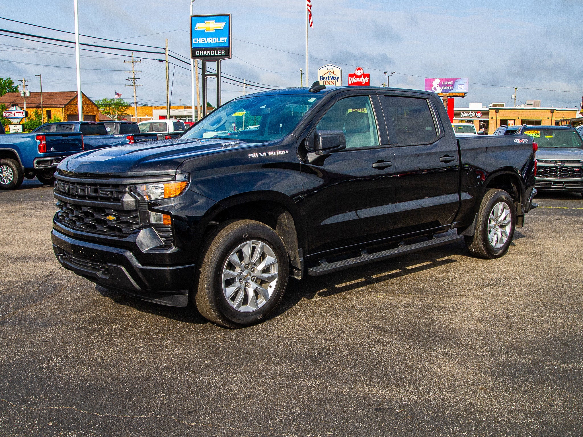 2025 Chevrolet Silverado 1500 Custom