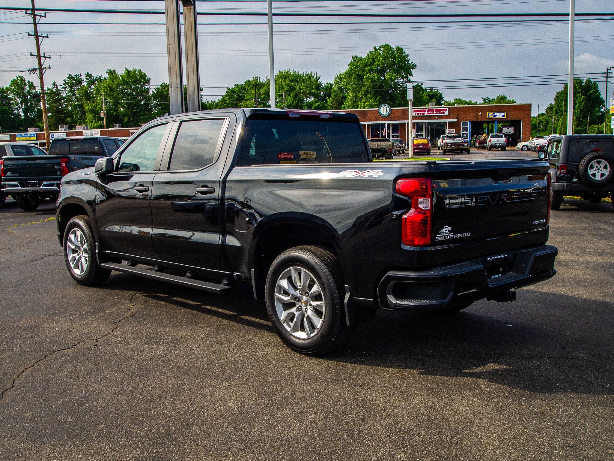 2025 Chevrolet Silverado 1500 Custom