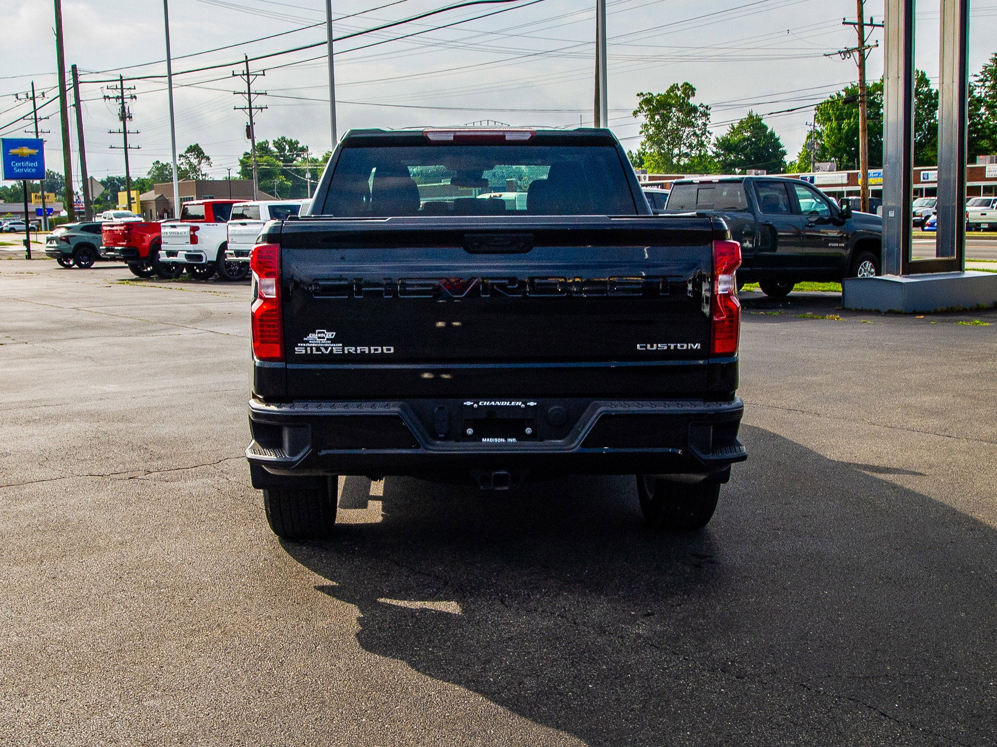2025 Chevrolet Silverado 1500 Custom