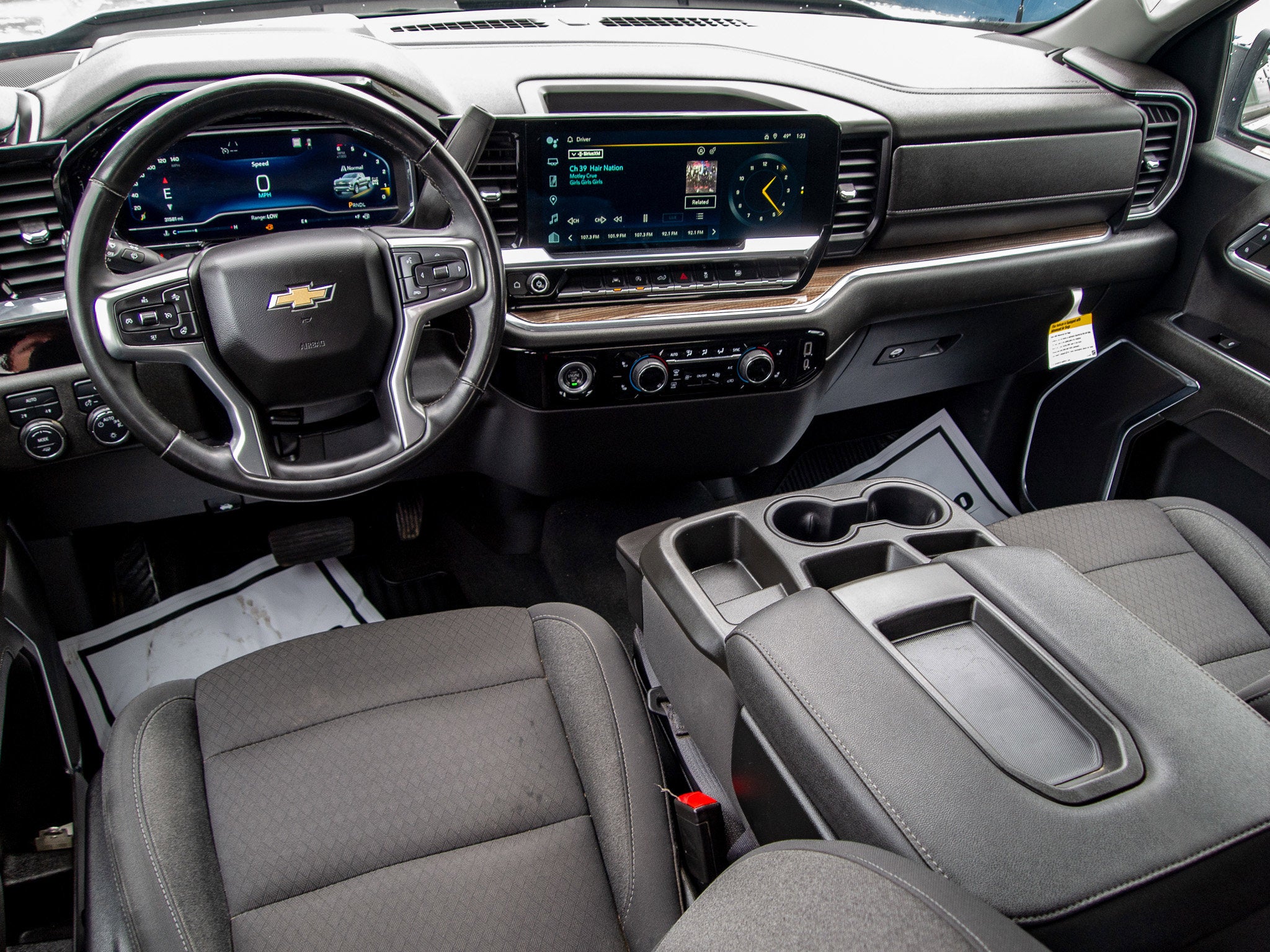 2023 Chevrolet Silverado 1500 LT (2FL)