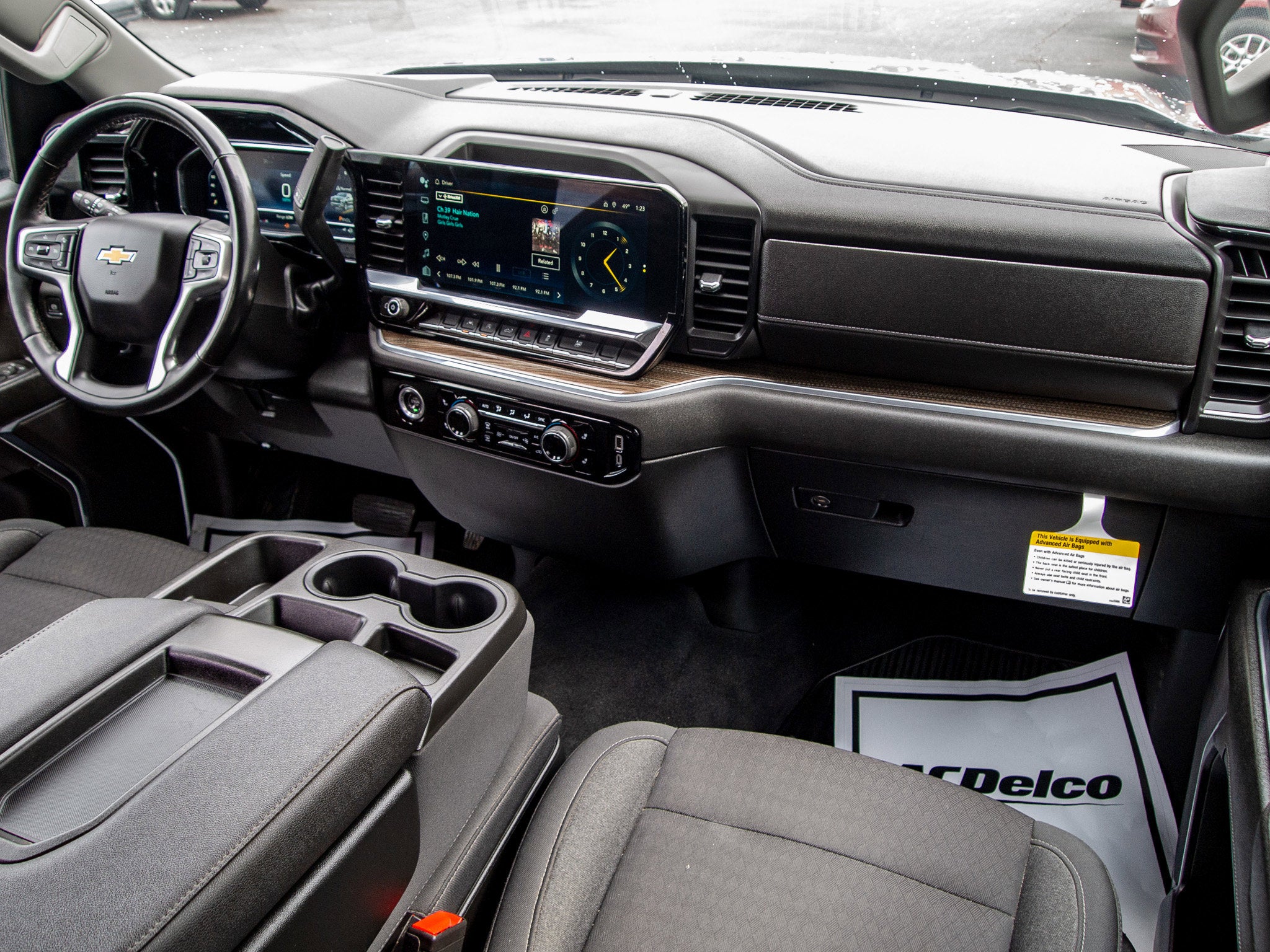 2023 Chevrolet Silverado 1500 LT (2FL)