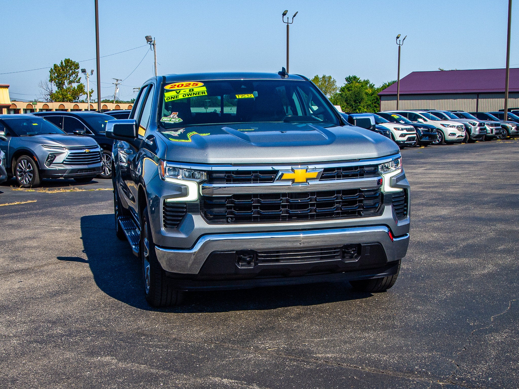 2025 Chevrolet Silverado 1500 LT