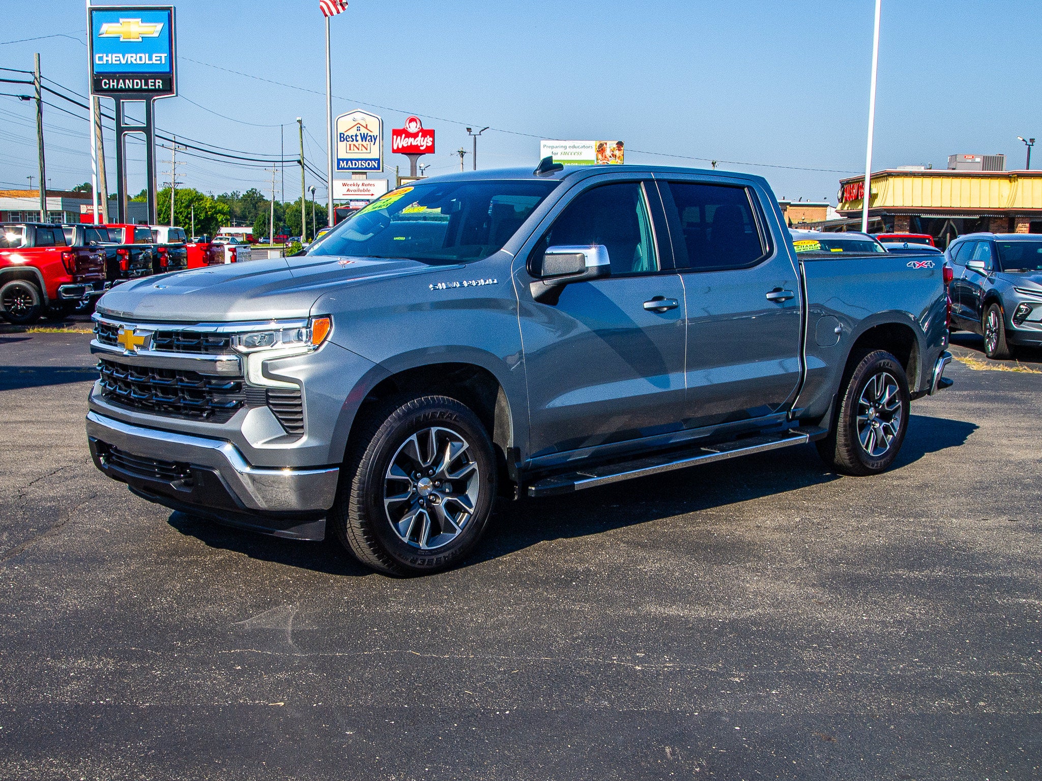 2025 Chevrolet Silverado 1500 LT