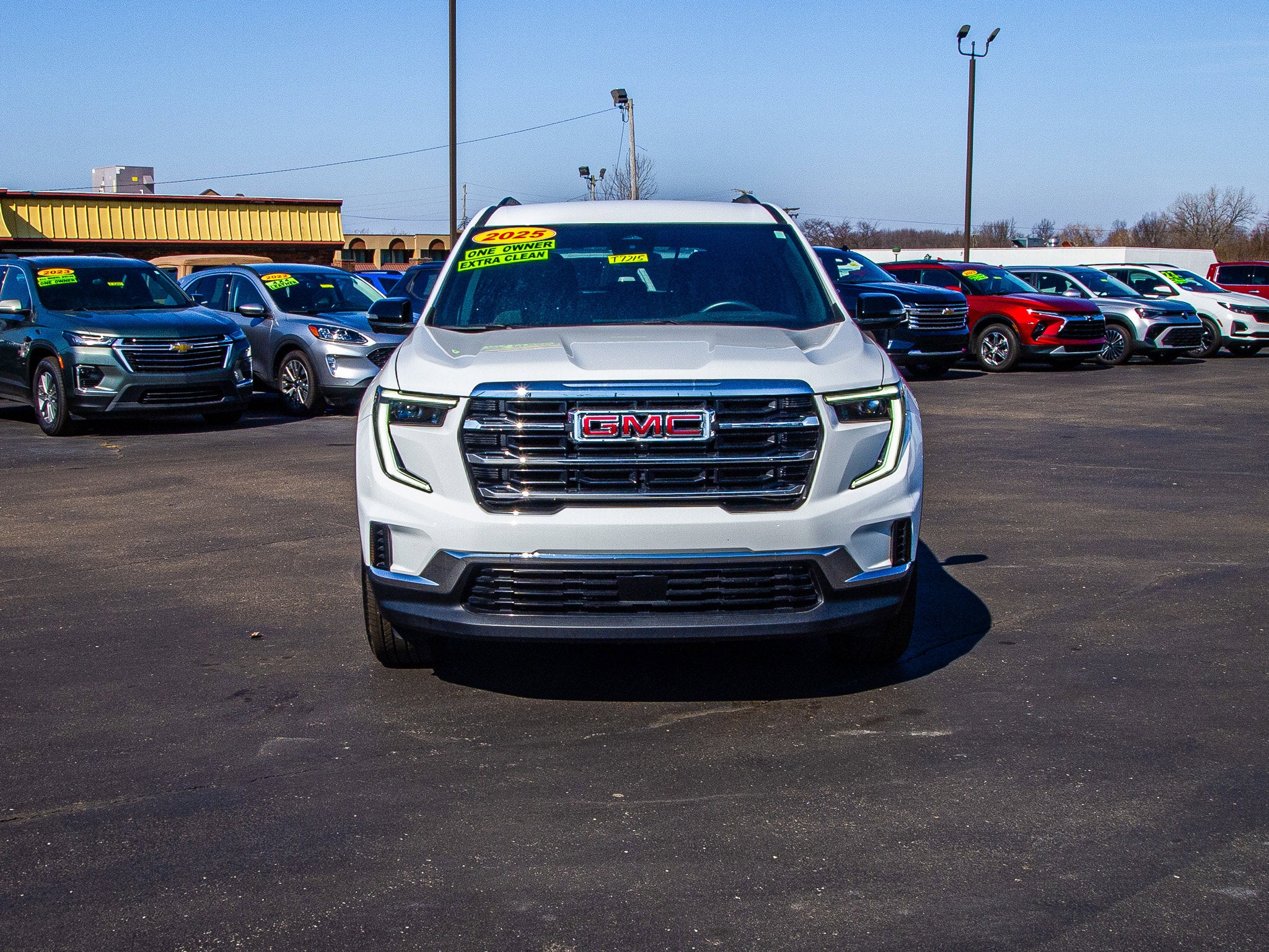 2025 GMC Acadia Elevation