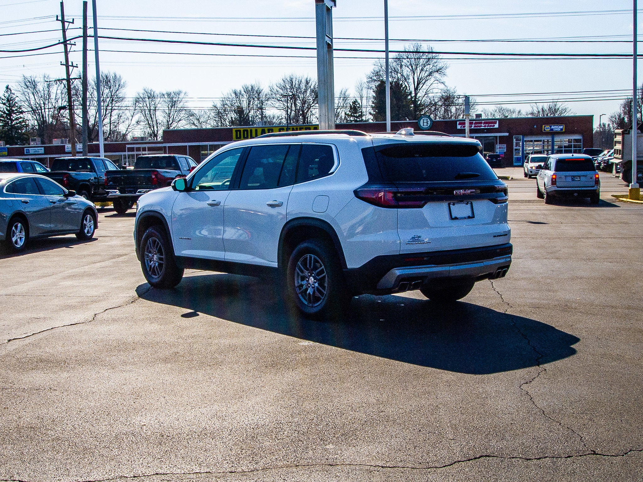 2025 GMC Acadia Elevation