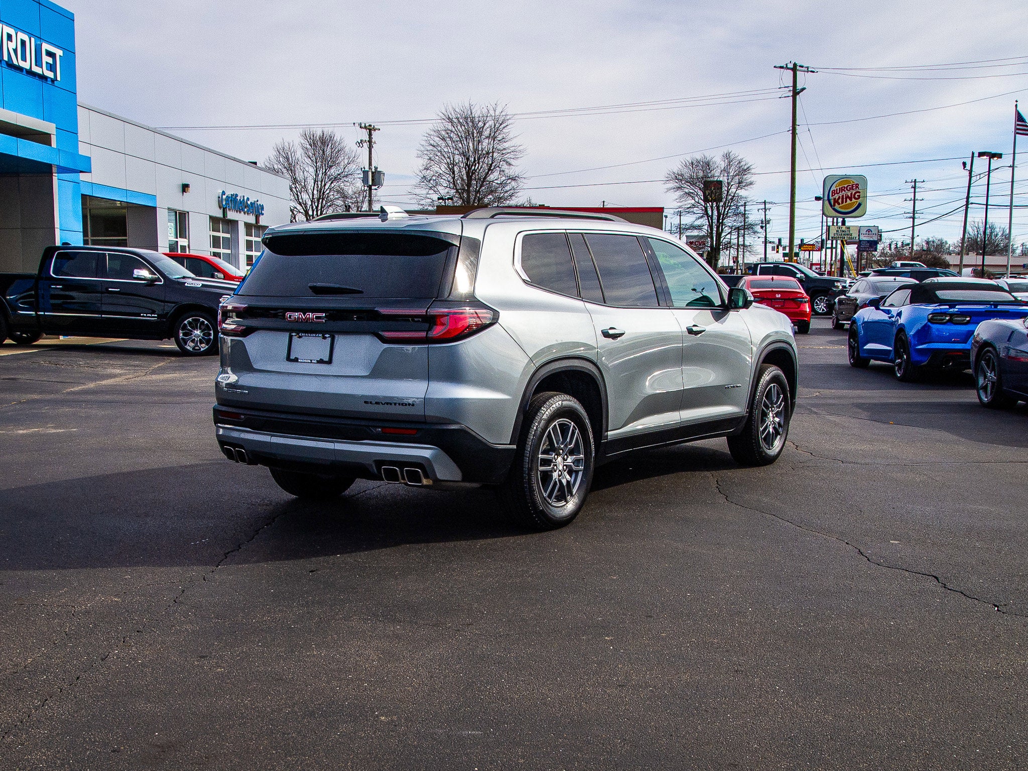 2025 GMC Acadia Elevation