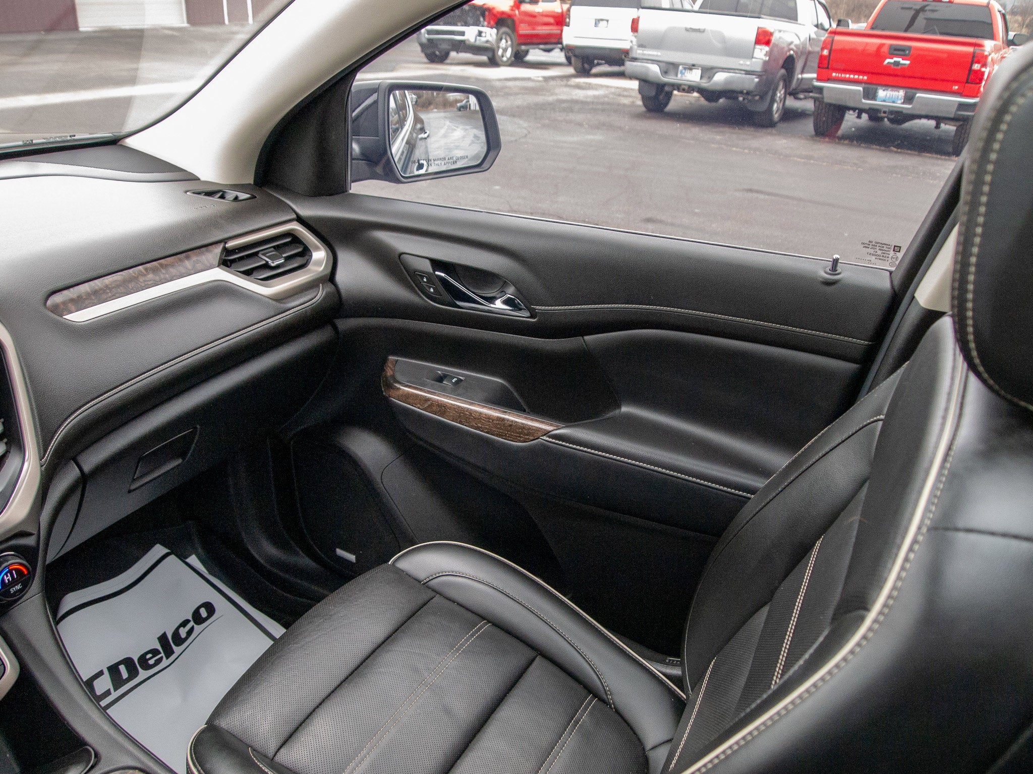 2022 GMC Acadia Denali