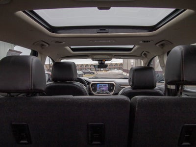 2022 GMC Acadia Denali