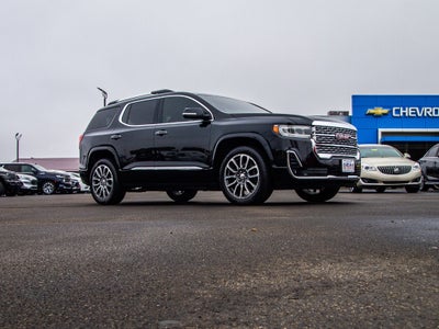 2022 GMC Acadia Denali