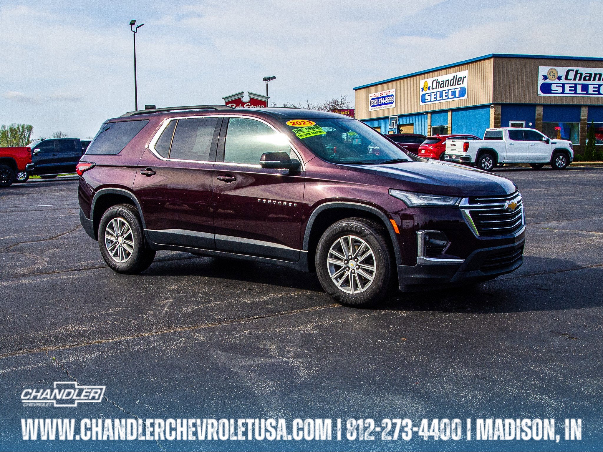 2023 Chevrolet Traverse LT Cloth