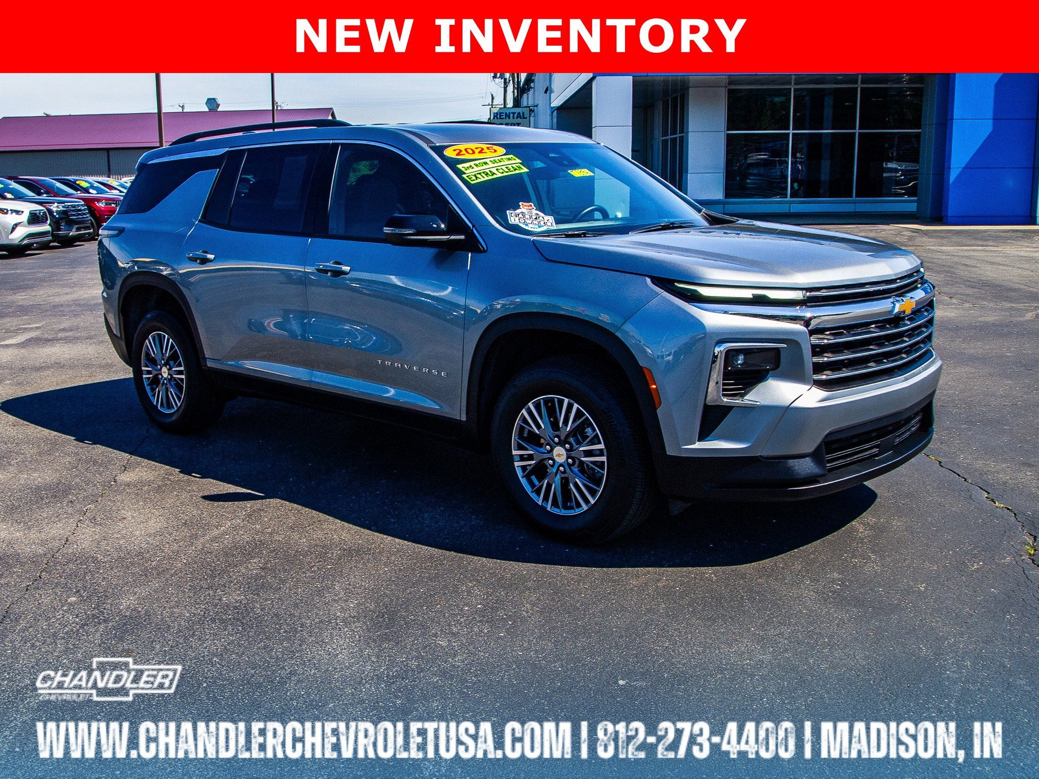 2025 Chevrolet Traverse LT