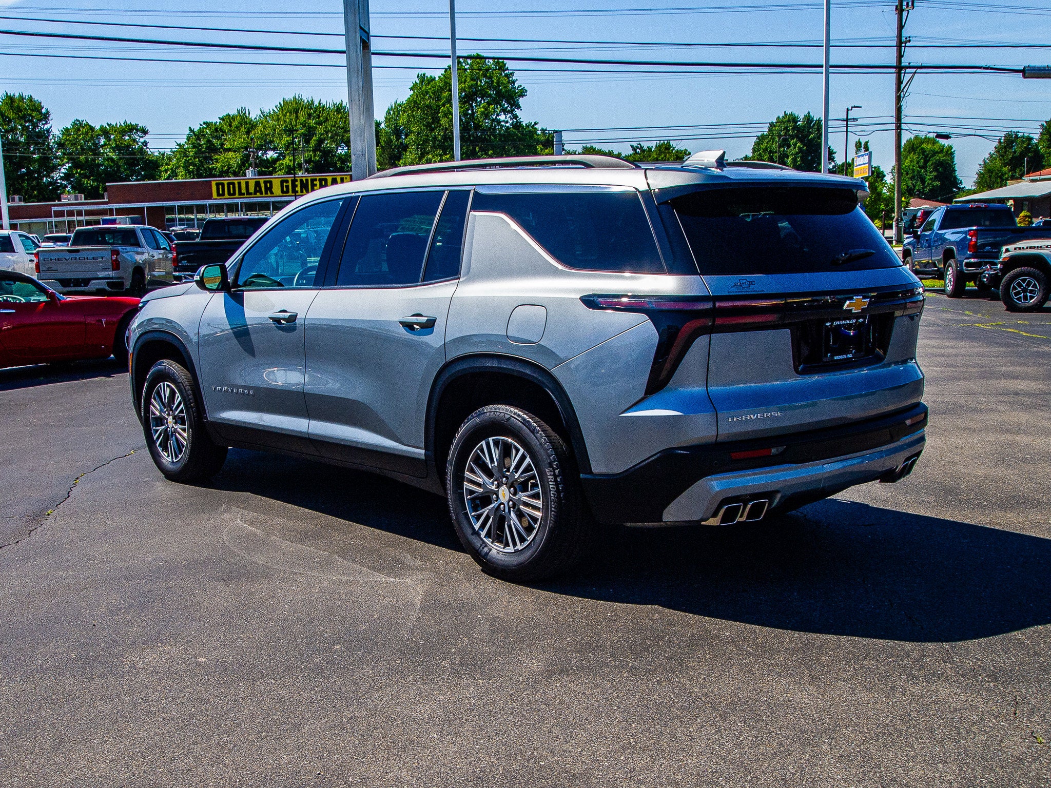 2025 Chevrolet Traverse LT
