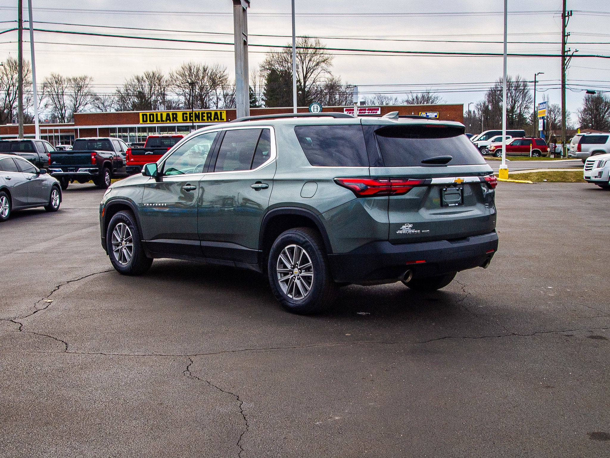 2023 Chevrolet Traverse LT Cloth