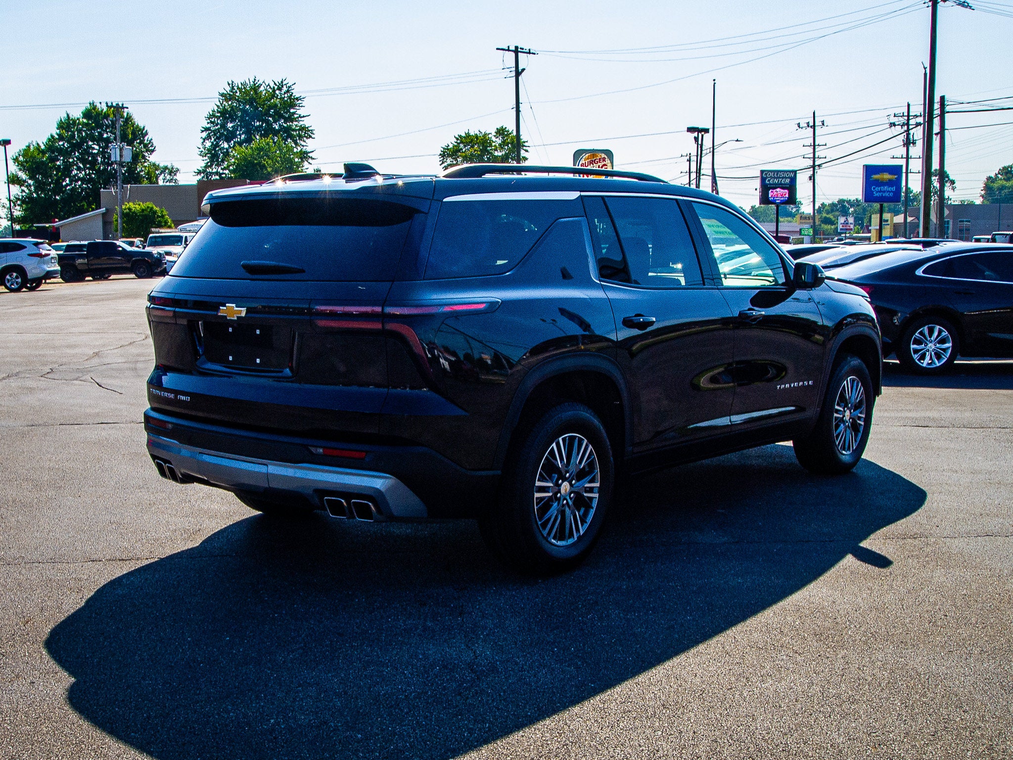 2025 Chevrolet Traverse LT