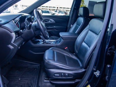 2022 Chevrolet Traverse LT Leather