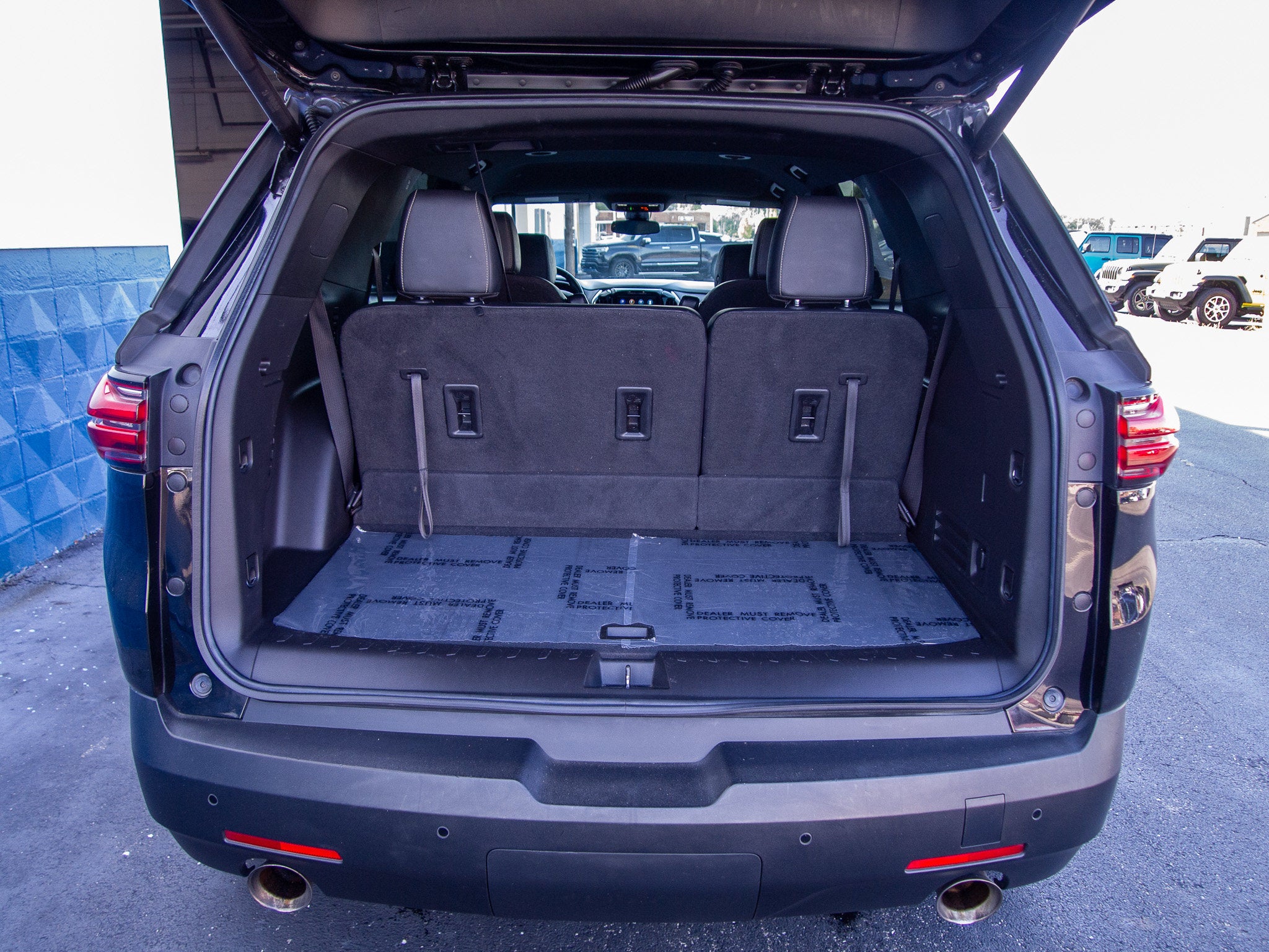 2022 Chevrolet Traverse LT Leather
