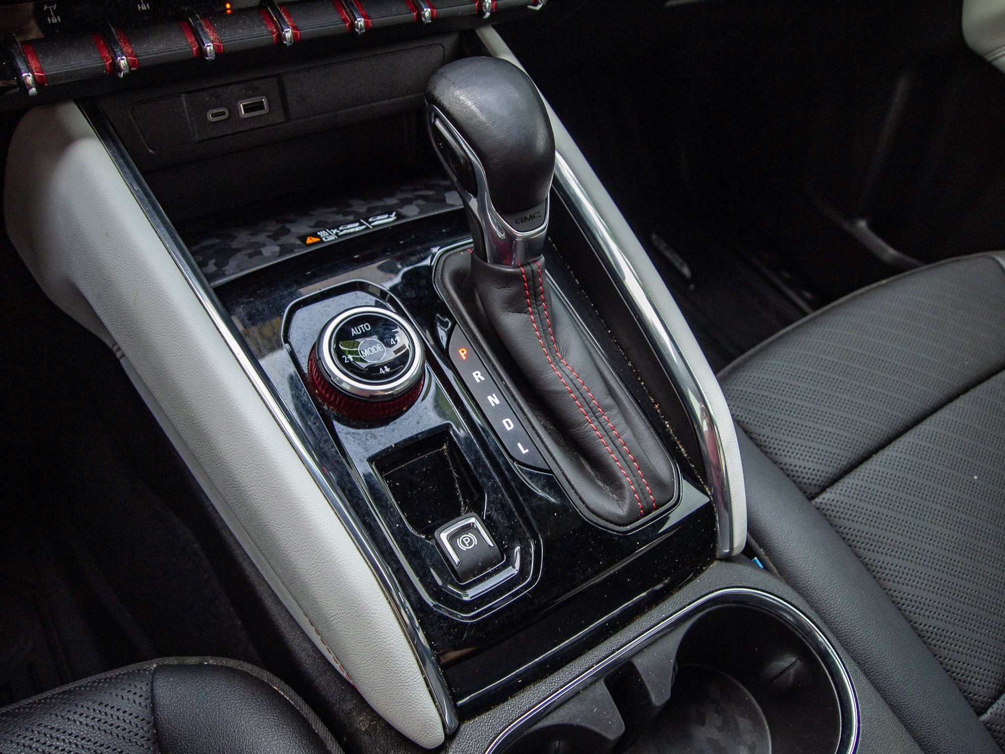 2024 GMC Canyon AT4X