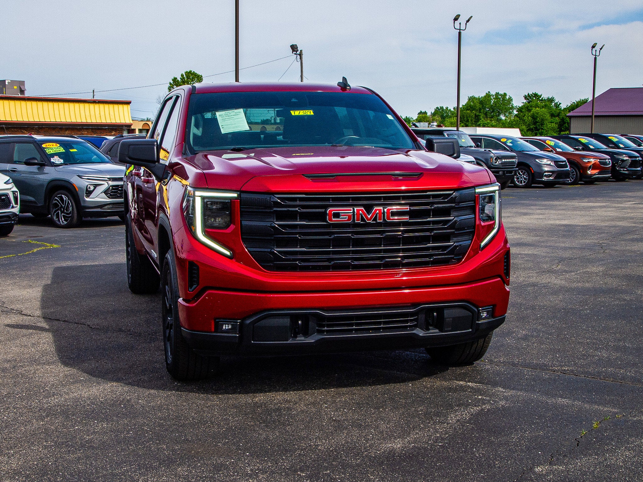 2024 GMC Sierra 1500 Elevation