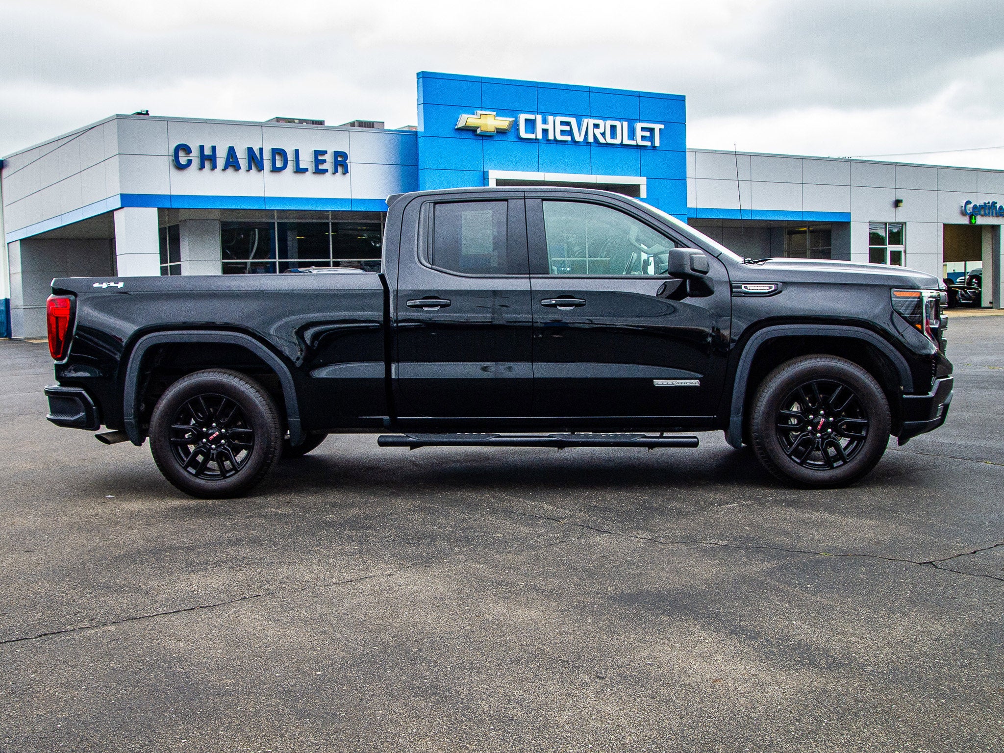 2025 GMC Sierra 1500 Elevation