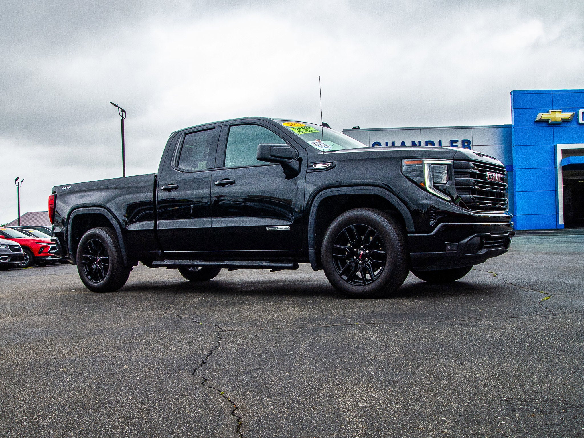 2025 GMC Sierra 1500 Elevation