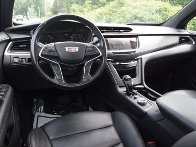 2022 Cadillac XT5 Premium Luxury