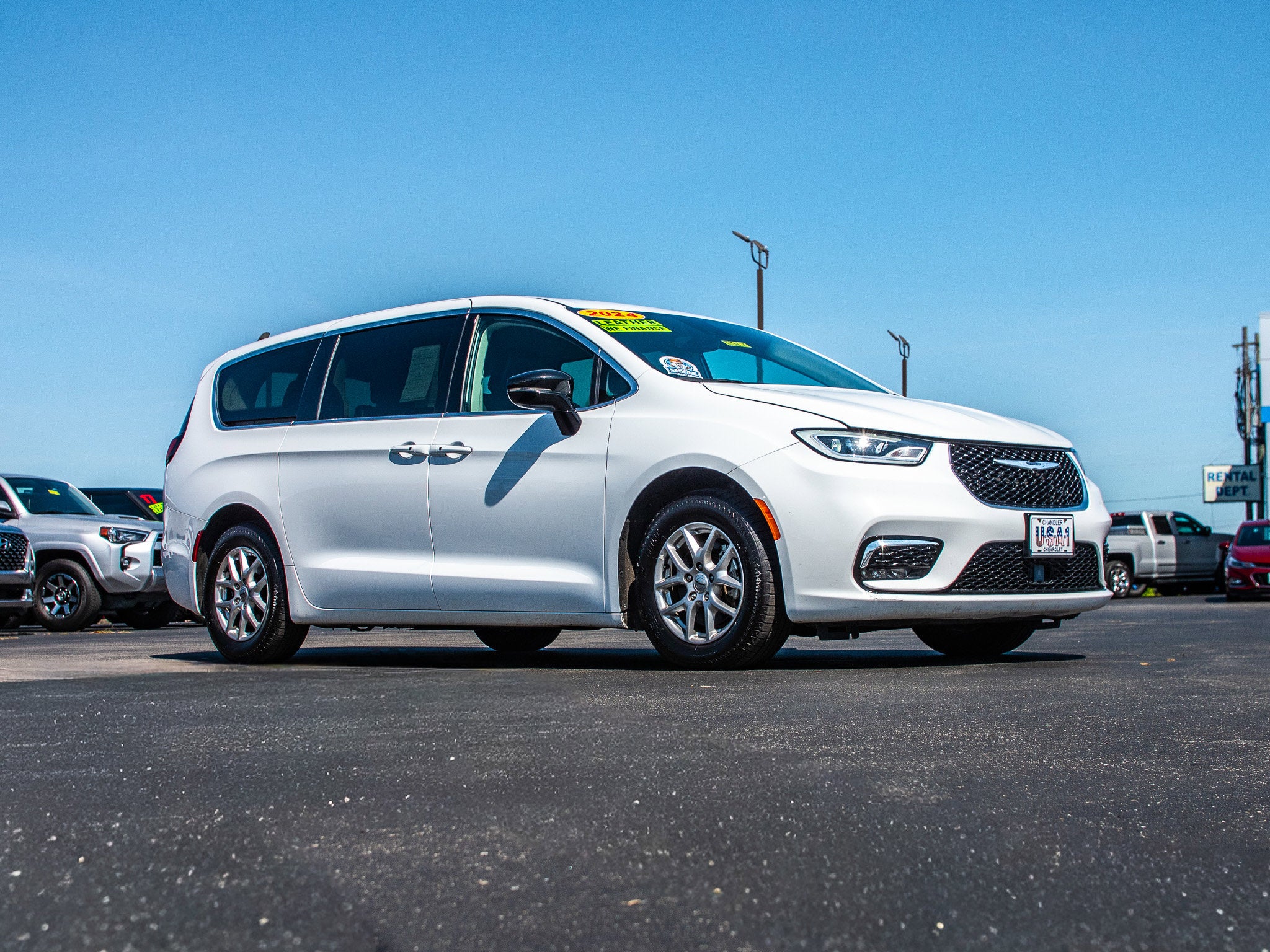 2024 Chrysler Pacifica Touring L