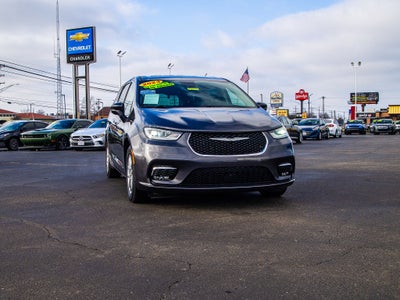 2023 Chrysler Pacifica Touring L