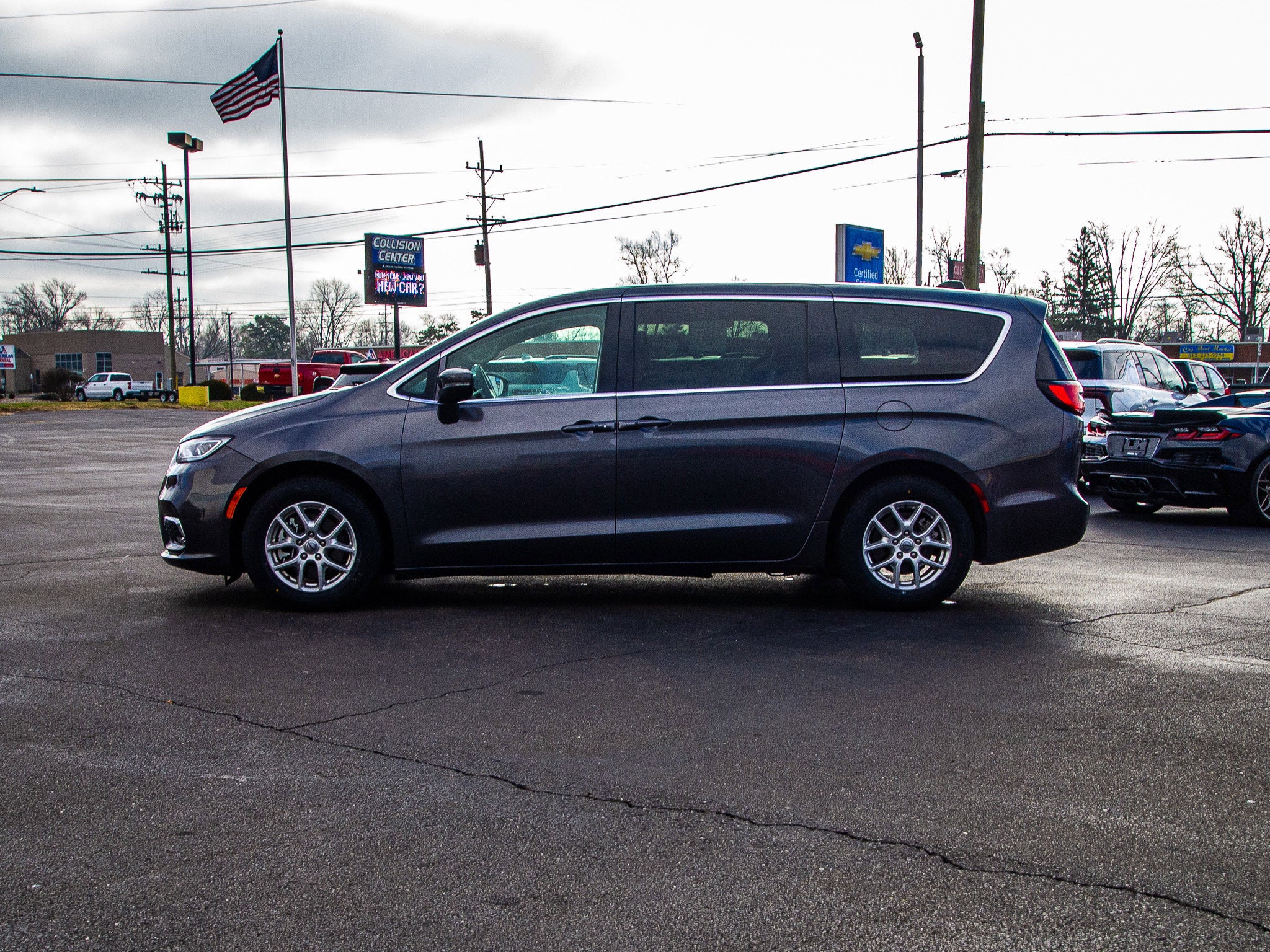 2023 Chrysler Pacifica Touring L
